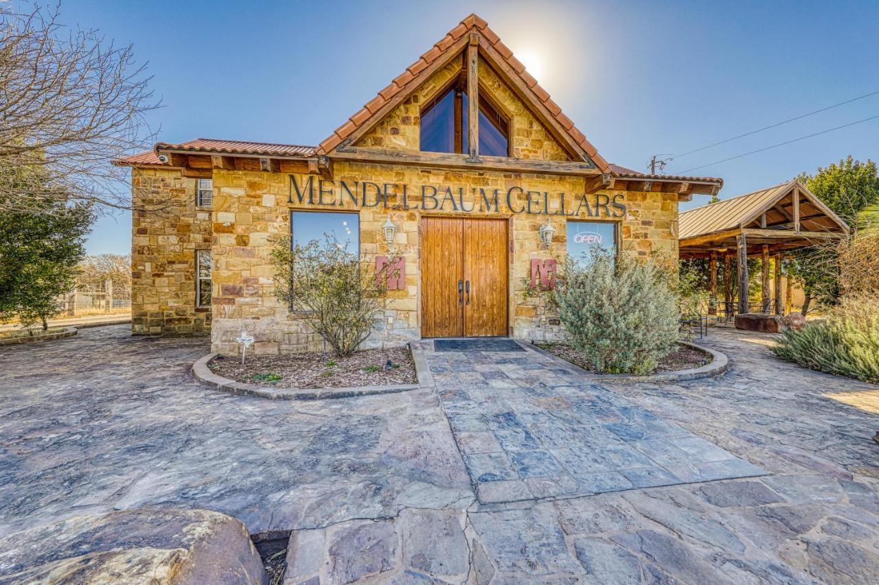فيلا فريدريكسبيرغفي The Plum @ Mendelbaum Winery Guest Cabins المظهر الخارجي الصورة